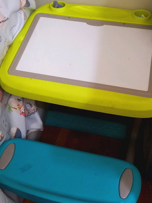 Children's desk double-sided used for chalk and marker