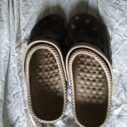 Elegant look sandal clogs new, beige and brown, size 45