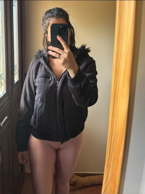 Everlast jacket with hood black like new