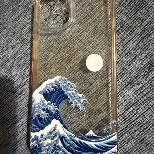 iPhone 15 cases like new