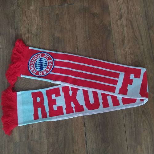 Bayern M football scarf like new, authentic