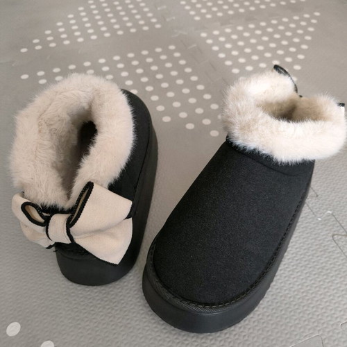 Winter snow boots with bow and inner fur, new, size 37