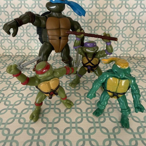TMNT vintage figure set of 4 Teenage Mutant Ninja Turtles