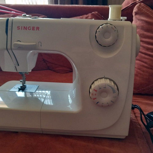 Singer 8280 mechanical sewing machine new in box