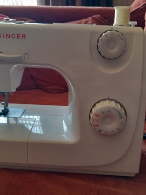 Singer 8280 mechanical sewing machine new in box