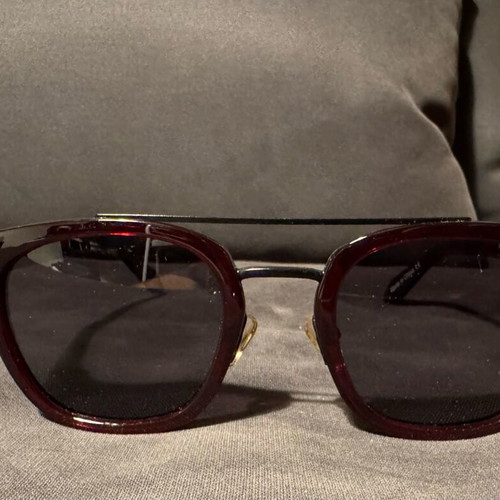 Quay Australia sunglasses like new