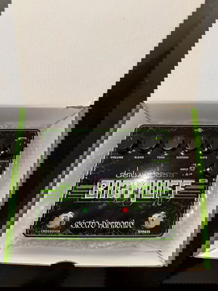 DELUXE BASS BIG MUFF