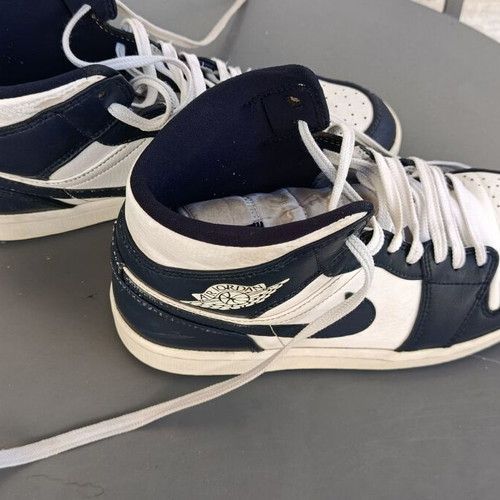 Nike Air Jordan Mid Obsidian men's sneakers size 43 white/blue like new