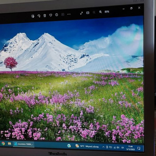 ViewSonic 17-inch computer monitor used with power cable