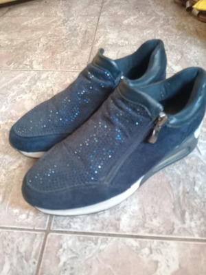 Piazza Shoes γυναικεία αθλητικά σαν καινούργια με στρας και φερμουάρ, μέγεθος 38, μπλε