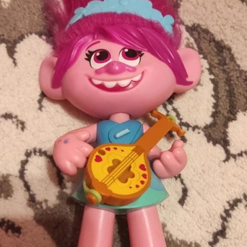 Trolls Pop To Rock Singing Figure like new
