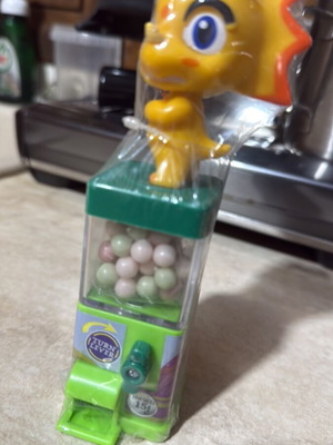 Candy dispenser machine new