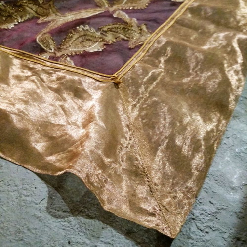 Christmas silk set of 5 squares new, various sizes