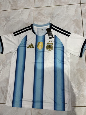 Argentina Jersey size large, authentic, like new