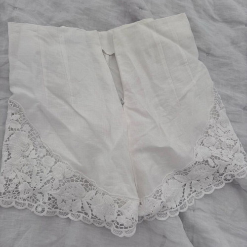 Zara lace shorts new, white, size M