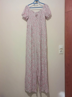 FBSister floral one-piece jumpsuit like new, size L