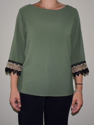 Three blouses used for spring-autumn