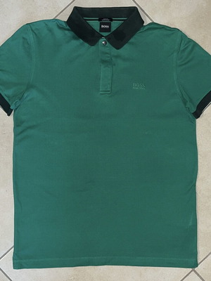 Hugo Boss Slim Fit Mercerised Polo Shirt green with contrast collar size M like new