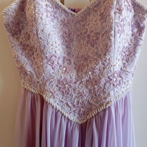 Wedding dress used lilac size 46 with lace and beads