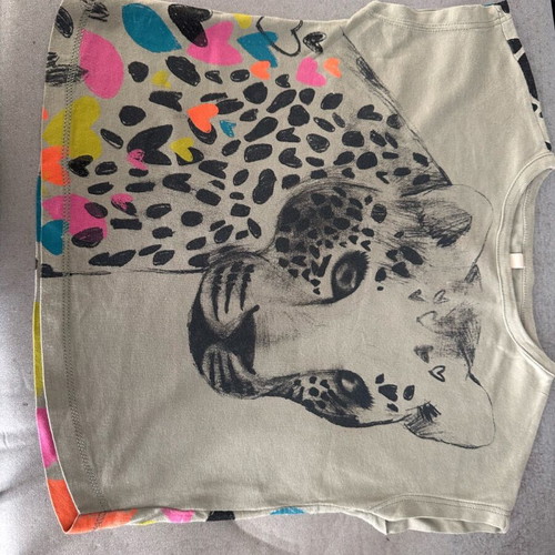 Benetton green t-shirt like new for girl 4-5 years old