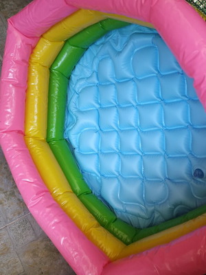 Inflatable pool new