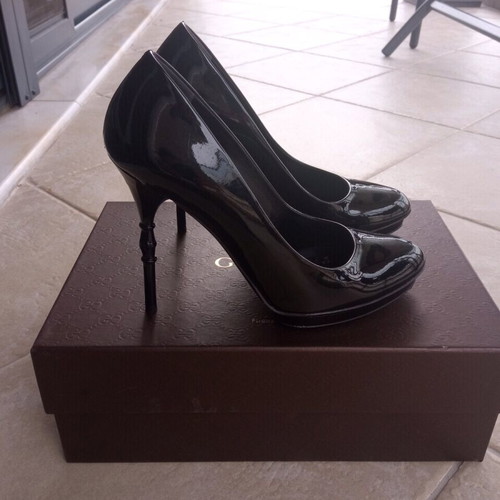 Gucci patent leather pumps used, black, size 36