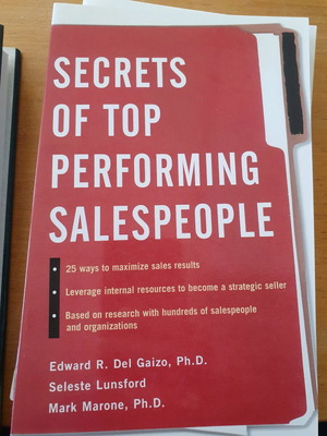 Secrets of Top Performing Salespeople book like new, English