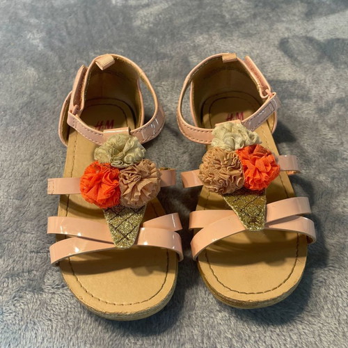 H&M children's sandals Size 28