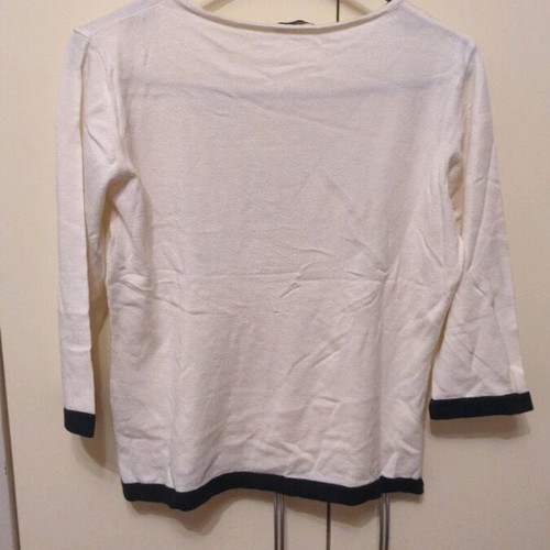 Leone blouse with 3/4 sleeve like new, one size elastic knit