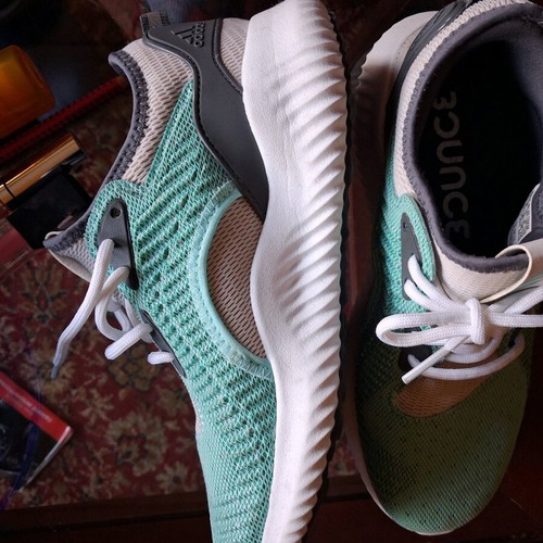 Adidas Alphabounce γυναικεία αθλητικά παπούτσια σαν καινούργια, τιρκουάζ, νούμερο 38,5