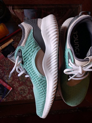 Adidas Alphabounce women's athletic shoes like new, turquoise, size 38.5