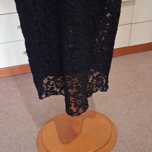 Diva by D skirt with black lace and lining, one size