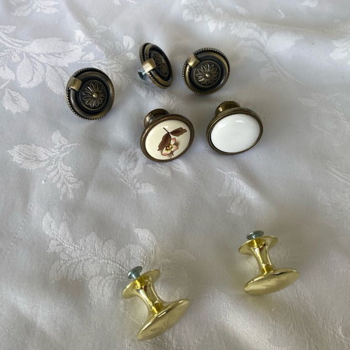 Vintage wardrobe knobs like new, set of 7 pieces