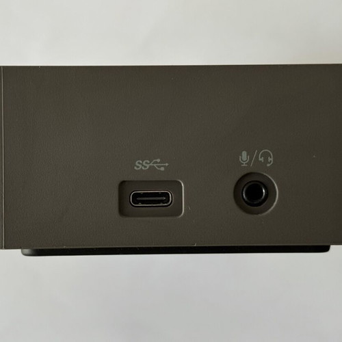 Targus USB-C Universal Dual Video 4K Docking Station like new with 100W power