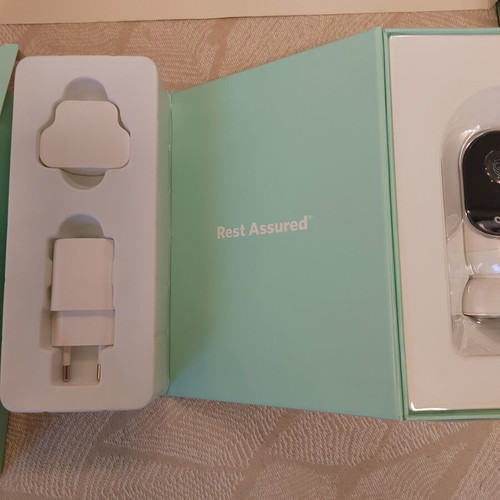 Owlet Monitor Duo with Extension Pack new, smart sock and HD camera