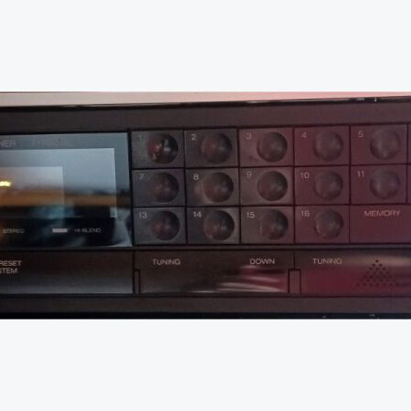 Sansui Digital Synthesizer Tuner T-1000L