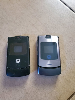 Motorola κινητά μεταχειρισμένα, σετ 2 λειτουργικά