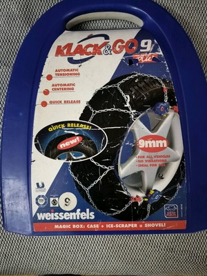 Snow chains new with automatic tensioning mechanism