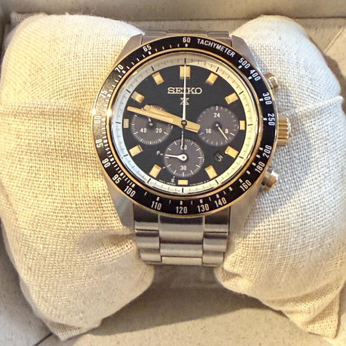 Seiko Prospex ‘Circuit Race’ Speedtimer Solar Chronograph with gold details new