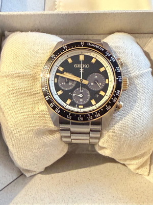 Seiko Prospex ‘Circuit Race’ Speedtimer Solar Chronograph with gold details new