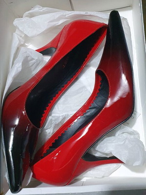 Nine West stiletto shoes red patent leather like new, size 37