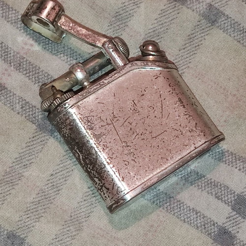 Pearl lighter made in Japan