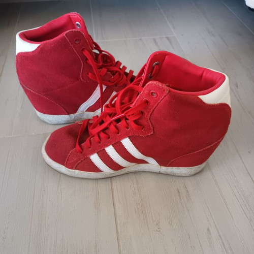 Adidas Originals boots used, red, size 40