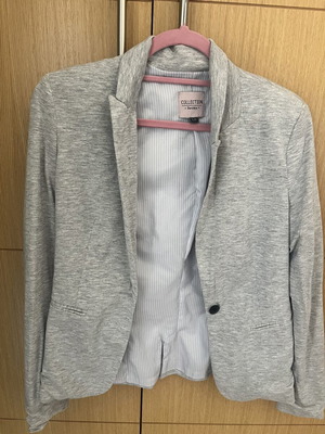 Bershka gray jacket like new, size L