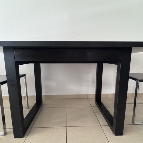 Dining set with 3 leather chairs like new, Italian design, solid wood table