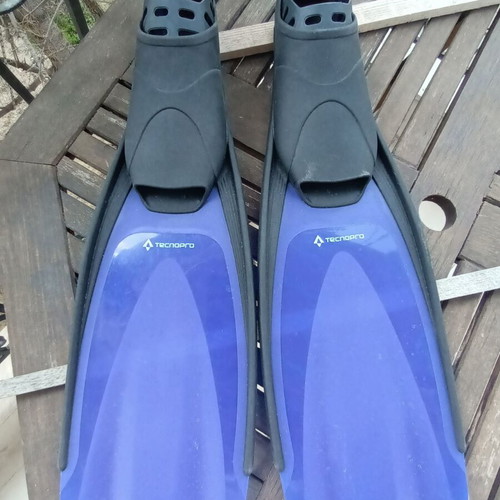 Diving fins used, Italian design, size 38-39