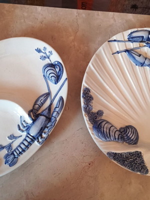 Serving platters used, set of 3 oval with lobster design