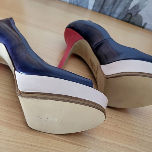 Tsakiris Mallas tricolor peep toe shoes size 40 like new