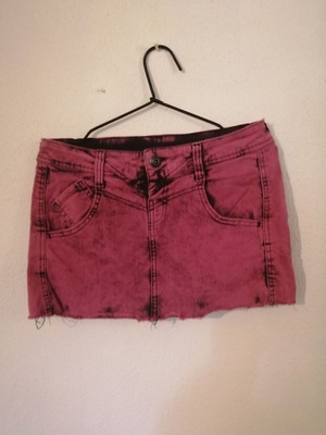 Pink short jean skirt used, size S