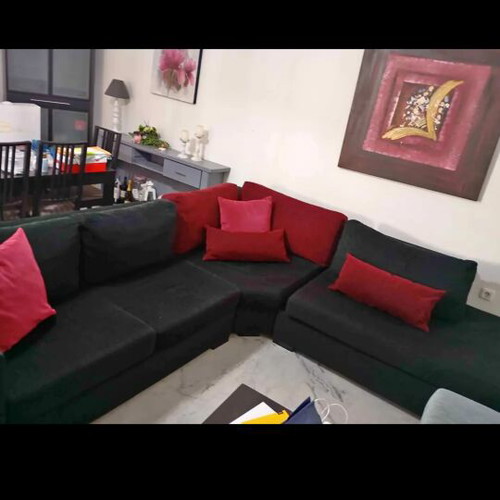 Corner sofa like new, black, 2.7x2.4 m